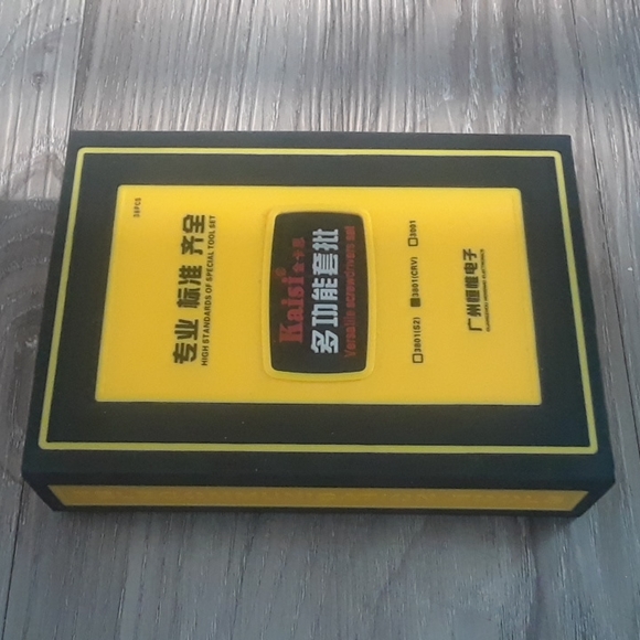 Screwdriver and Tool Case for Cell Phone Computer Eyeglasses - Picture 5 of 6